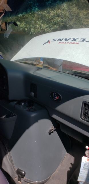 1992 White Ford E-Series Van Extended Passenger Van