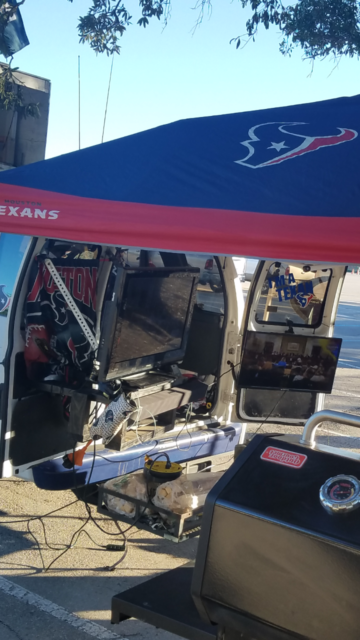 1992 White Ford E-Series Van Extended Passenger Van