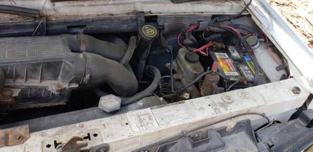 1992 White Ford E-Series Van Extended Passenger Van