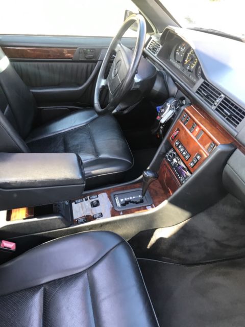 1994 Black Mercedes-Benz E-Class Sedan
