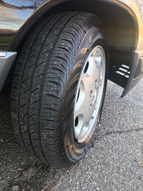 1994 Black Mercedes-Benz E-Class Sedan