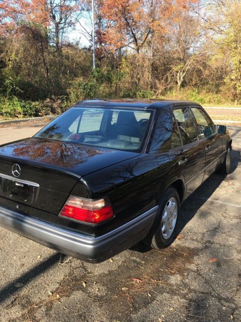 1994 Black Mercedes-Benz E-Class Sedan