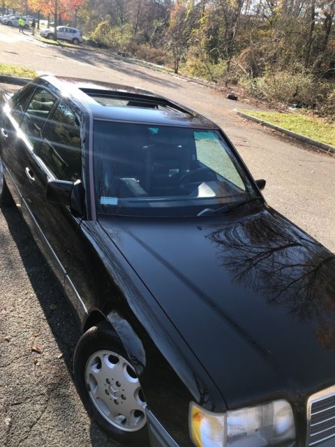1994 Black Mercedes-Benz E-Class Sedan