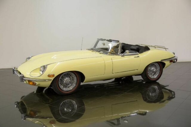 1969 Pale Primrose Jaguar E-Type Series II Convertible --