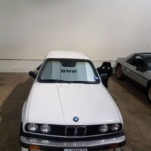 1986 White BMW 3-Series Coupe
