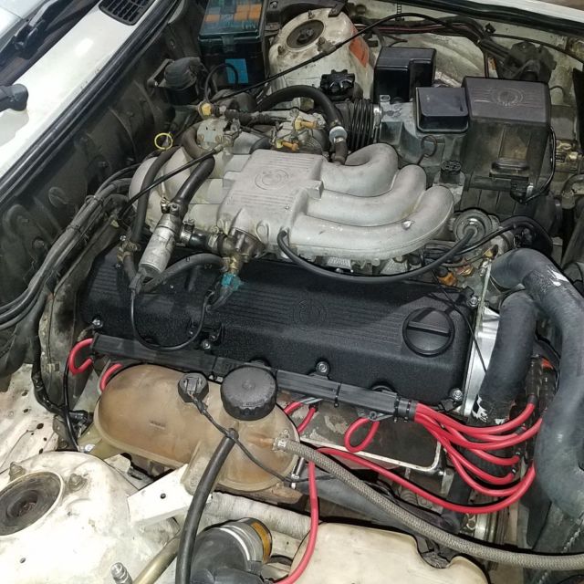 1986 White BMW 3-Series Coupe