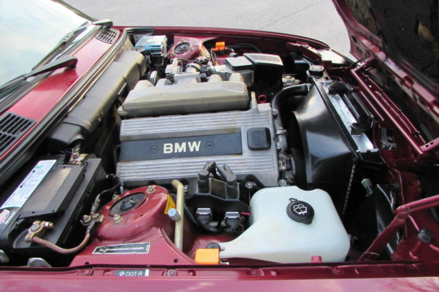 1992 Calypso Red BMW 3-Series Convertible