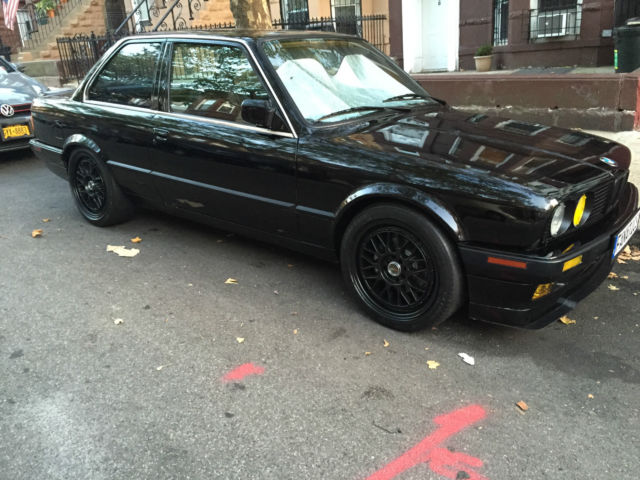 1988 Black BMW 3-Series CUPED