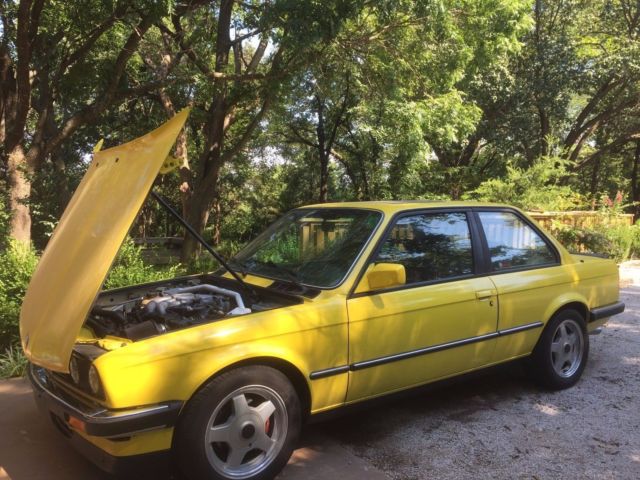 1987 Yellow BMW 3-Series Coupe