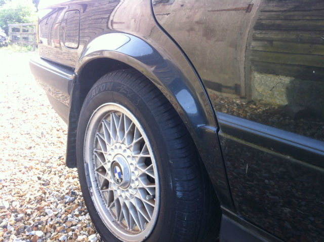 1988 Diamond Black Metallic BMW 3-Series Touring