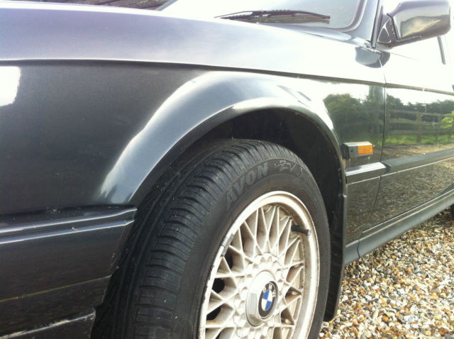 1988 Diamond Black Metallic BMW 3-Series Touring