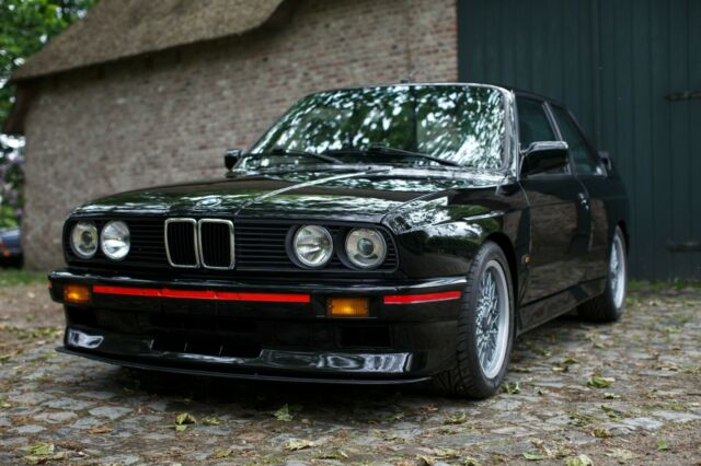 1990 Black BMW M3 Coupe