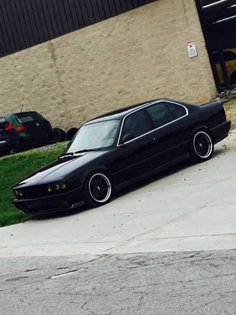 1991 Black BMW M5