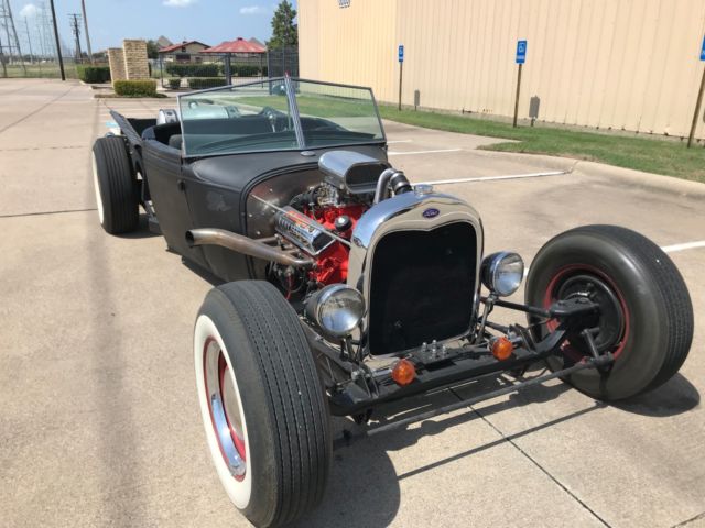 1928 Black FORD RAT ROD T BUCKET WHITE WALLED OPEN PIPED T BUCKET