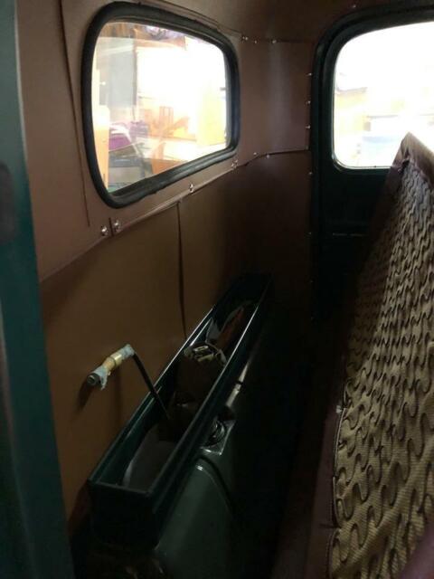 1950 Green Ford F1 Standard Cab Pickup