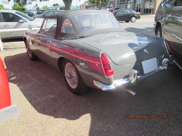 1963 gray MG MGB Convertible