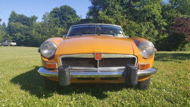 1974 Orange MG MGB