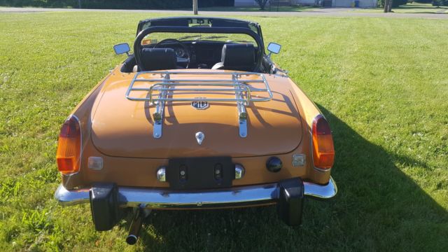 1974 Orange MG MGB