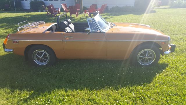 1974 Orange MG MGB