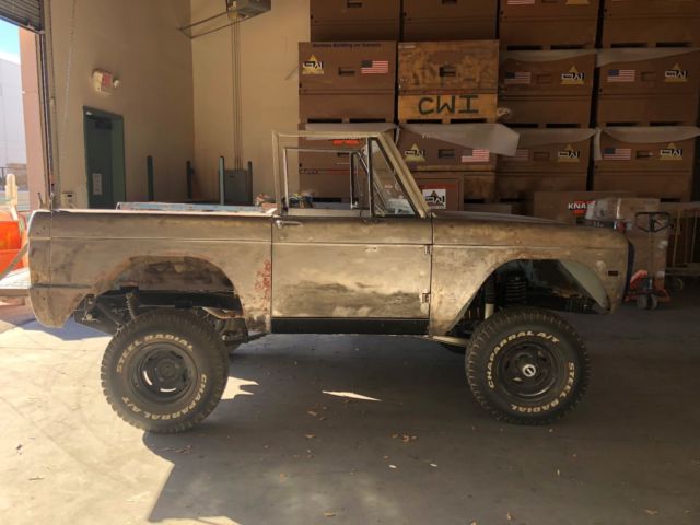 1971 Ford Bronco SUV