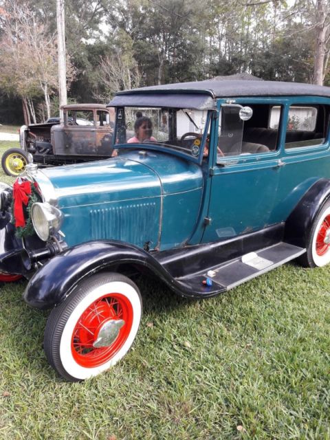 1928 Green Ford Model A Coupe