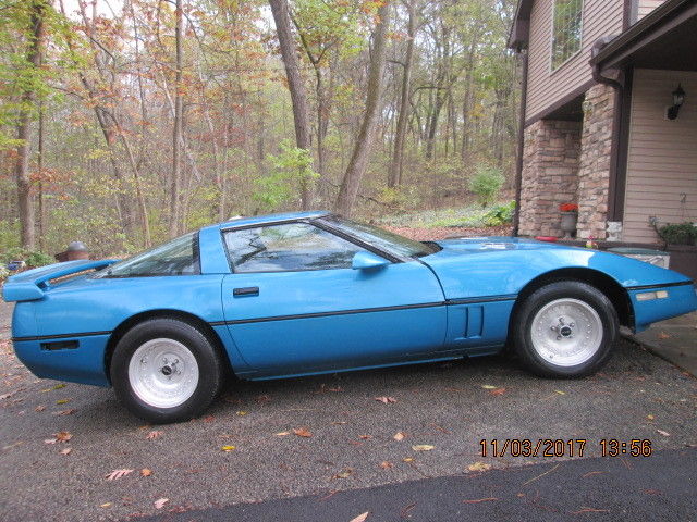 1984 Blue Chevrolet Corvette Coupe