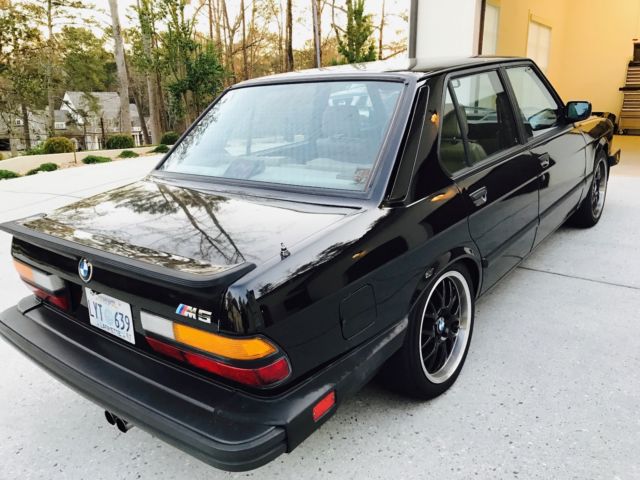 1988 Black BMW M5 Sedan
