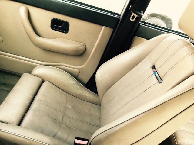 1988 Black BMW M5 Sedan