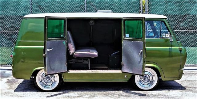 1961 Green Ford Econoline Club Wagon