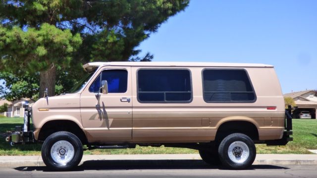 1988 Ford E-Series Van