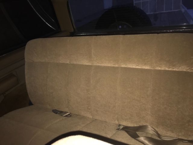 1991 Brown Ford Bronco SUV