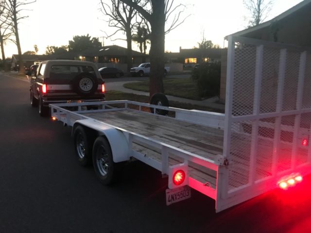 1991 Brown Ford Bronco SUV
