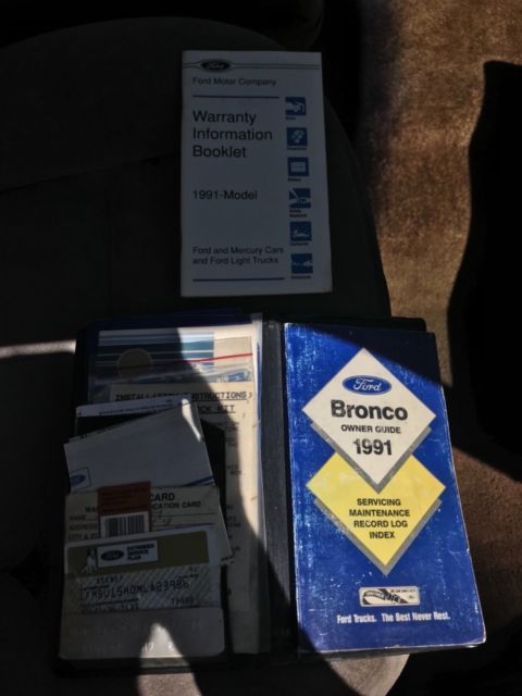 1991 Brown Ford Bronco SUV