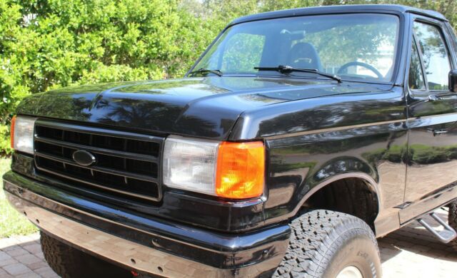 1990 Black Ford Bronco