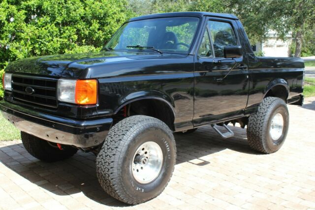 1990 Black Ford Bronco