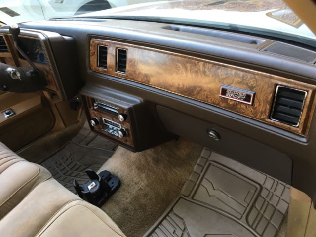 1982 White Chevrolet El Camino Extended Crew Cab Pickup