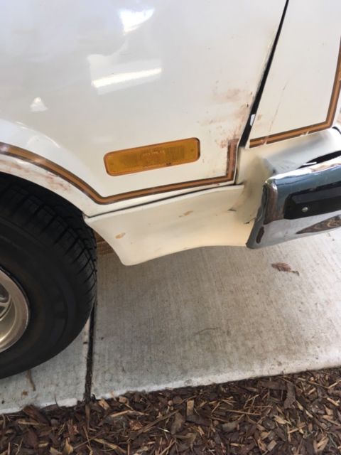 1982 White Chevrolet El Camino Extended Crew Cab Pickup