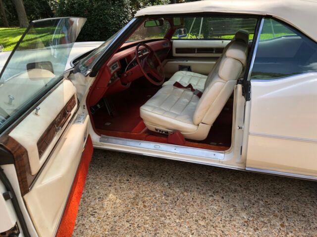 1976 White Cadillac Eldorado Convertible