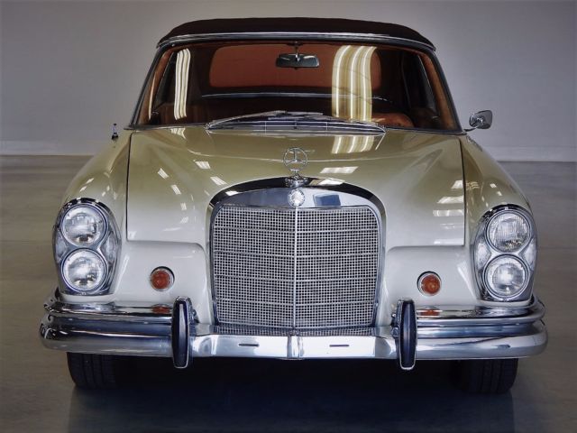 1967 Beige Mercedes-Benz 250SE Convertible