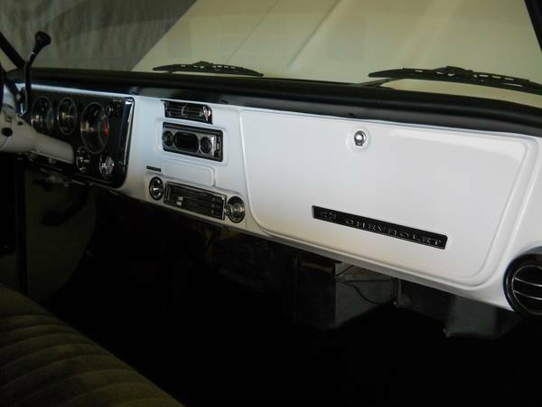 1970 Green Chevrolet C-10 Standard Cab Pickup