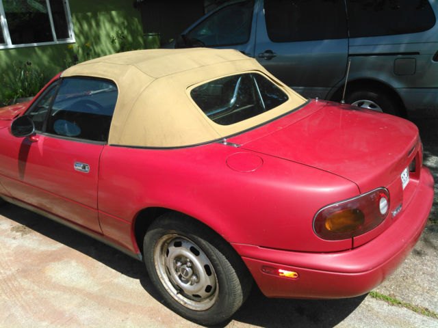 1992 Red Mazda MX-5 Miata Convertible