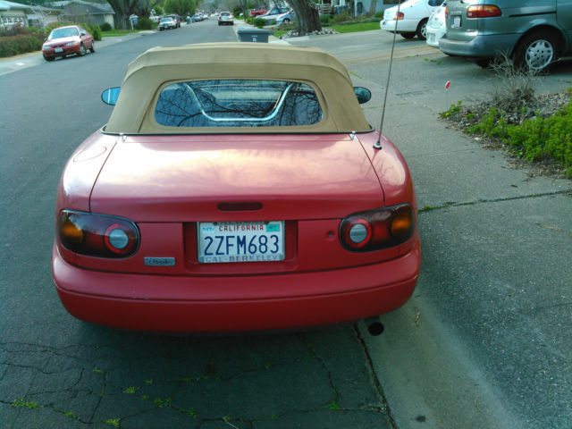 1992 Red Mazda MX-5 Miata Convertible