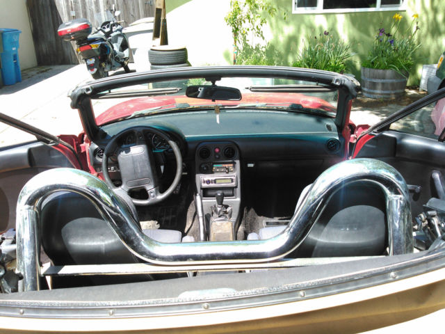 1992 Red Mazda MX-5 Miata Convertible