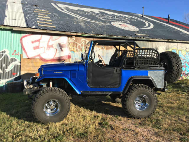 1976 Blue Toyota FJ Cruiser FJ40
