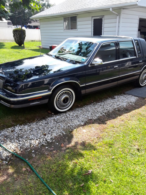 1992 Blue Chrysler New Yorker Sedan