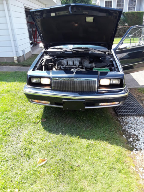 1992 Blue Chrysler New Yorker Sedan