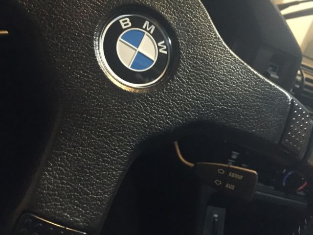 1989 Black BMW 5-Series Sedan