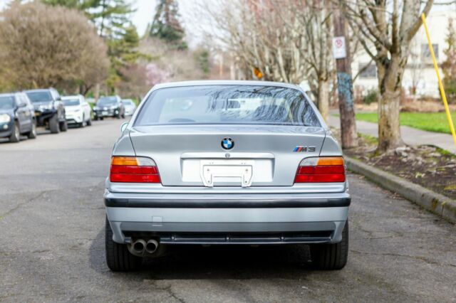 1994 Arctic Silver Metallic (309) BMW M3 Coupe