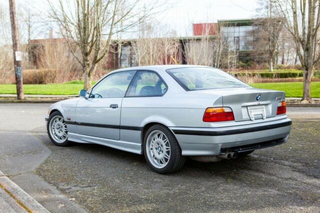 1994 Arctic Silver Metallic (309) BMW M3 Coupe