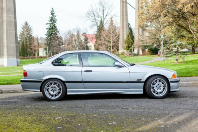 1994 Arctic Silver Metallic (309) BMW M3 Coupe